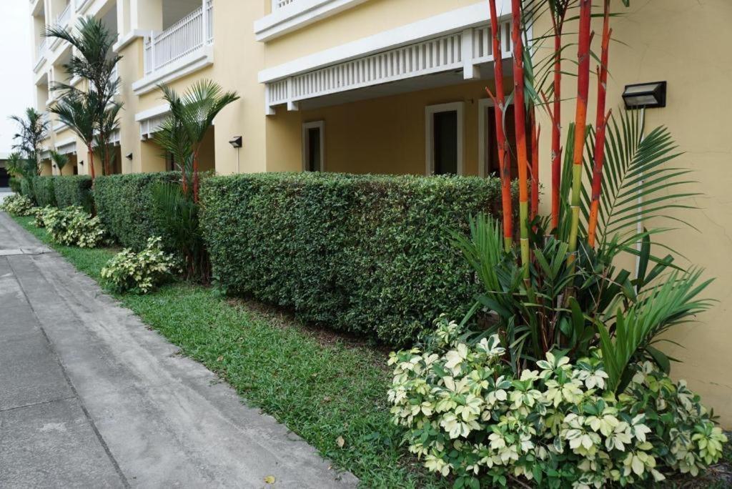 The One Residence Hotel Bangkok Luaran gambar