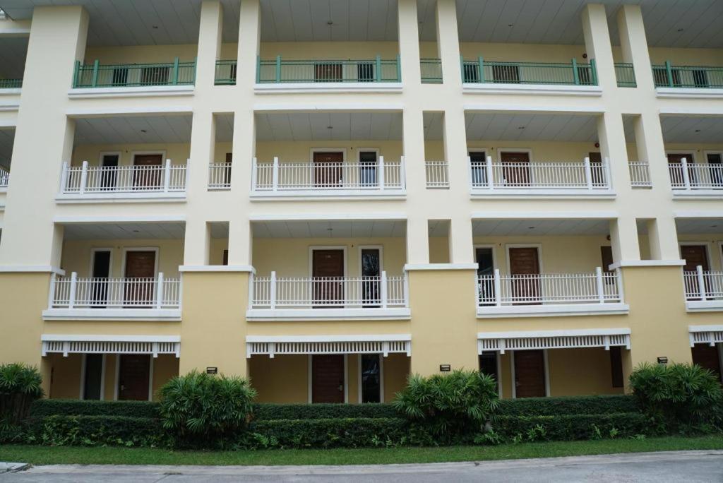 The One Residence Hotel Bangkok Luaran gambar