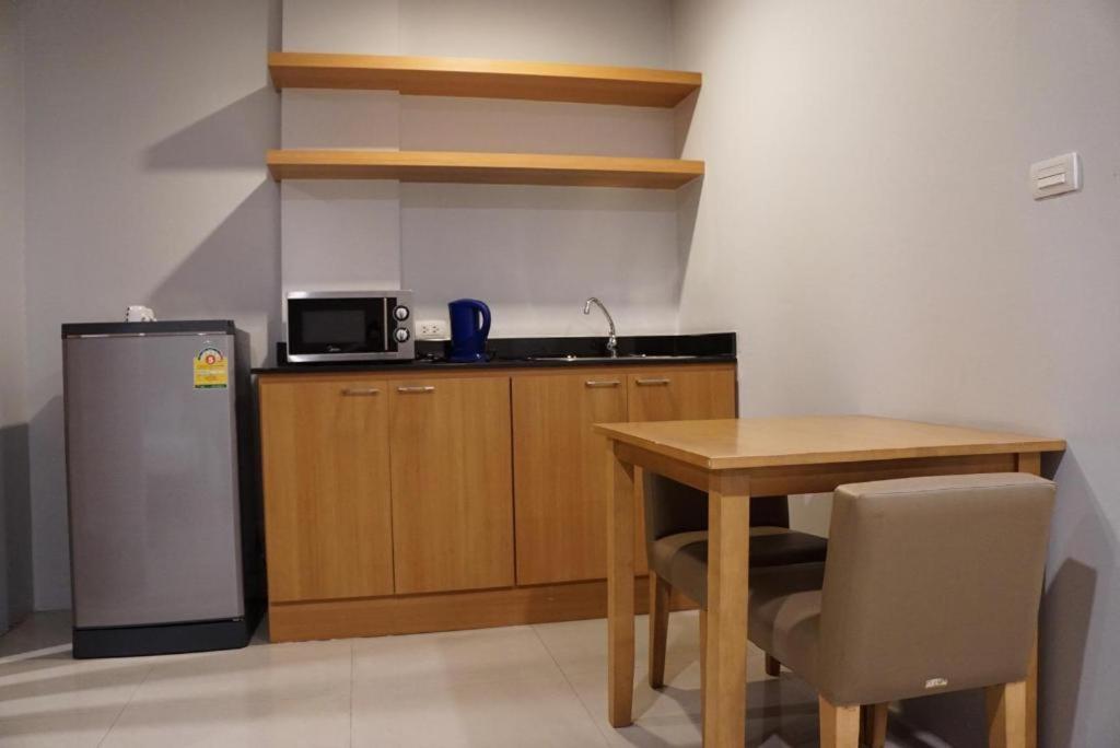 The One Residence Hotel Bangkok Luaran gambar