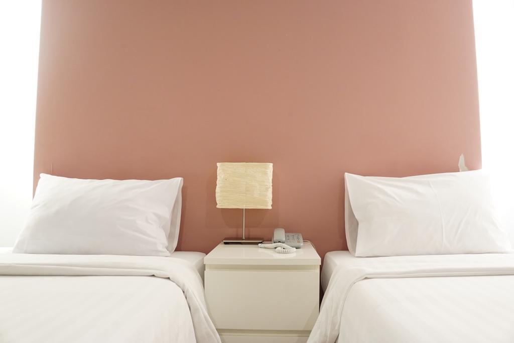 The One Residence Hotel Bangkok Luaran gambar